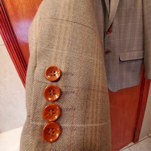 SOLD ! Mantoni Italian Wool Men Suit Jacket - Picture 4 of 6